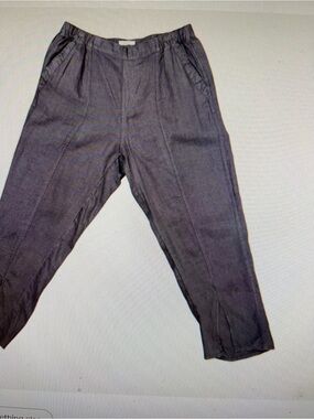 Nicole Miller Wmen’s Gray linen coastal cropped pants. Size XL. NwtgS.